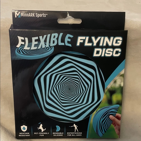 Blue Flexible Flying Disc for Dogs - Picture 13 of 13